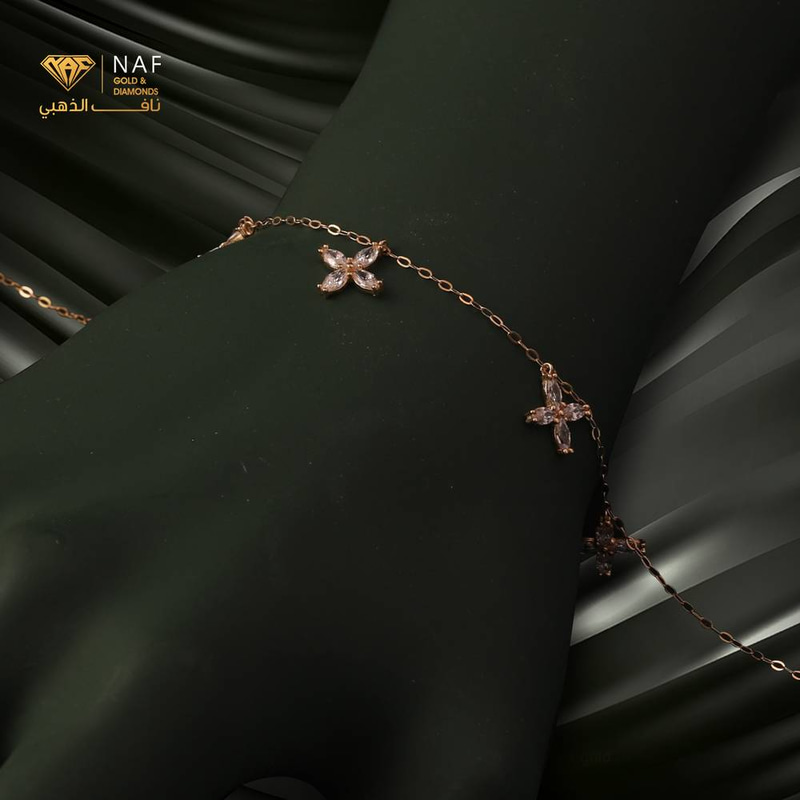 سواره ذهب عيار 18 الوزن 1.94 تقريبا