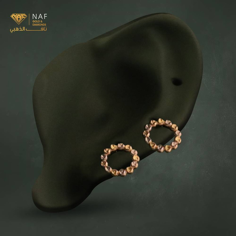 حلق ذهب صافي عيار 18 الوزن 1.48  تقريبا