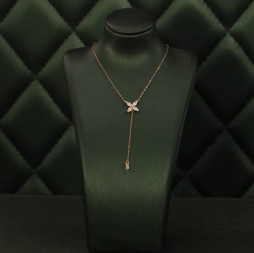 Yellow soft gold pendant 18 carat approximately 0.96 grams Flower