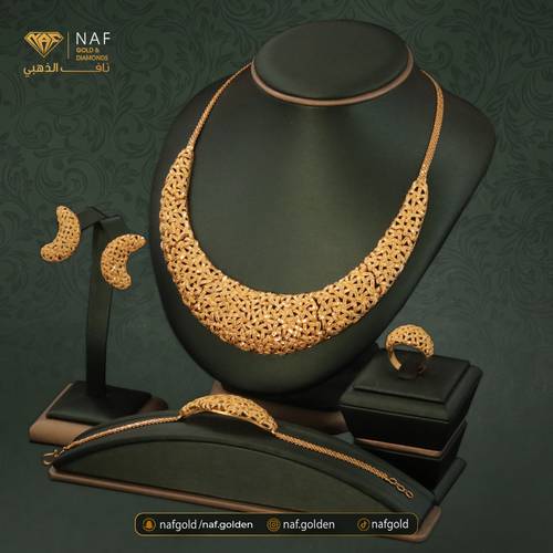 طقم ذهب أصفر عيار 21 الوزن 113.32 جرام  