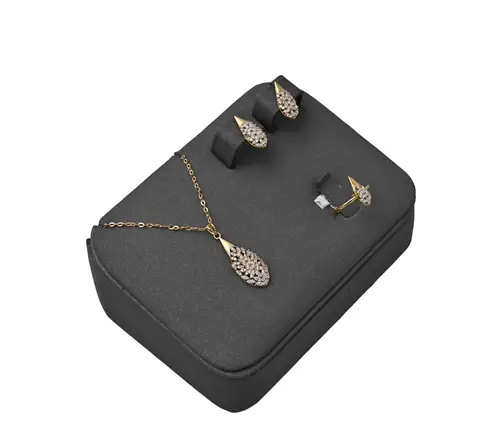 نصف طقم ذهب عيار 18