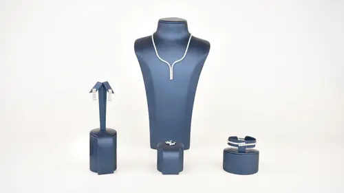 طقم ذهب ابيض عيار 18
