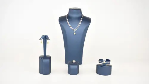 طقم ذهب عيار 18