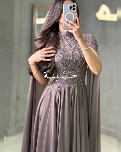 فستان منيرة الفضي