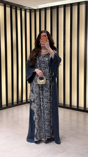 فخم، تطريز ذهبي، طابع شرقي أنيقHA2242