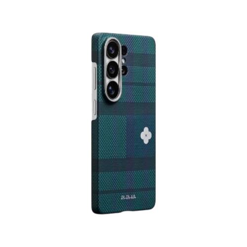جراب Pitaka فائق النحافة من ألياف الأراميد المنسوجة ومتوافق مع MagSafe لهاتف Samsung Galaxy S26 Ultra - لون Forest Dawn