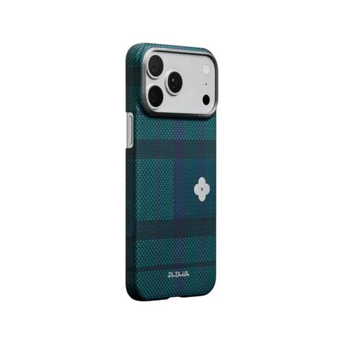 جراب Pitaka فائق النحافة من ألياف الأراميد المنسوجة ومتوافق مع MagSafe لهاتف iPhone 17 Pro - لون Forest Dawn