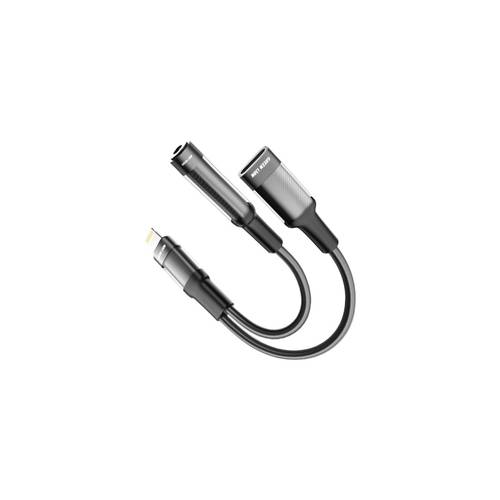 Green Lion 2 in 1 Earphone & Charging Adapter Lightning to Lightning + 3.5 12CM -Black