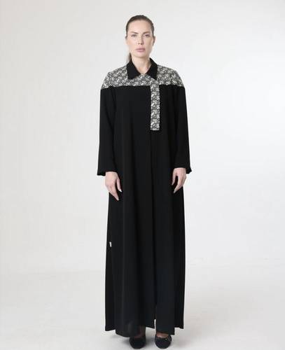 Creppe Abaya with Jacquard Shoulder Detail