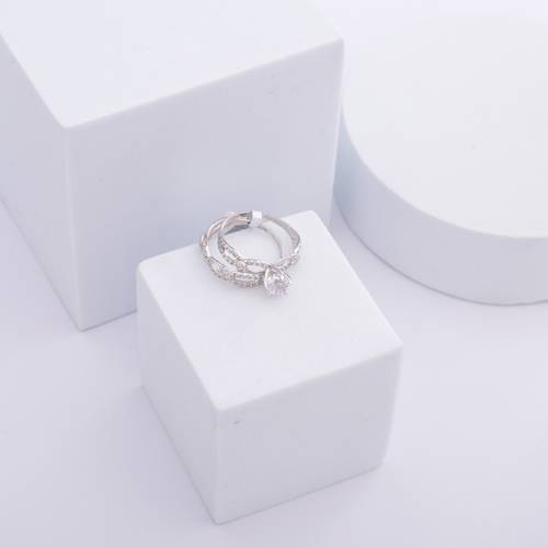تونز ذهب ابيض عيار 18
