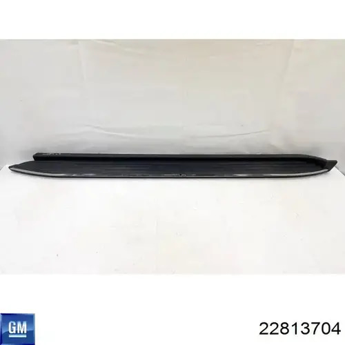 Bright Chrome Driver Side Running Board - GM (22813704)