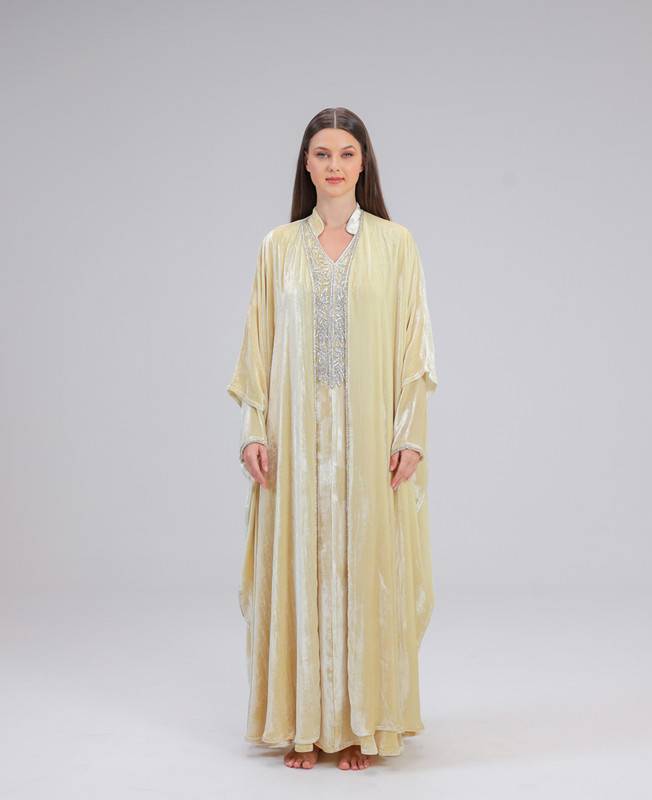 Light Yellow Velvet Jalabiya With A Wide Cut And An Embroidered Abaya