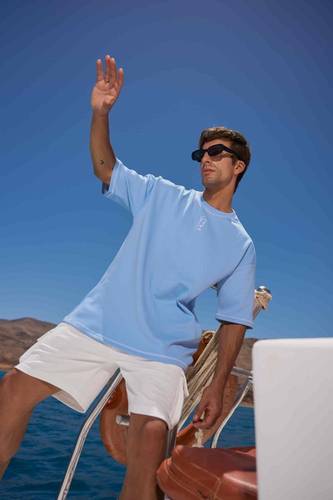 Oversize cyan t-shirt