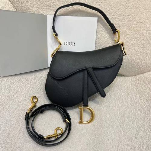 Dior Saddle small bag