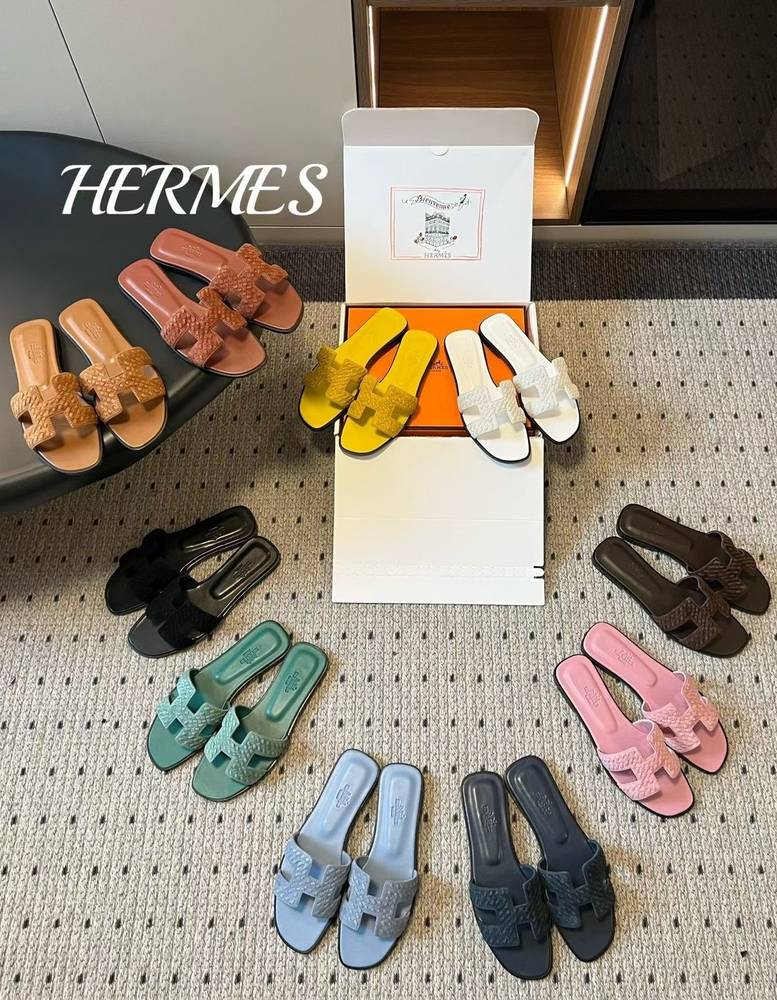 Hermes slippers 