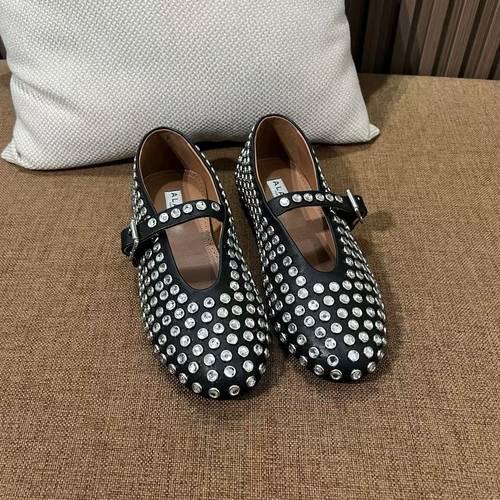 ALAIA Flat
