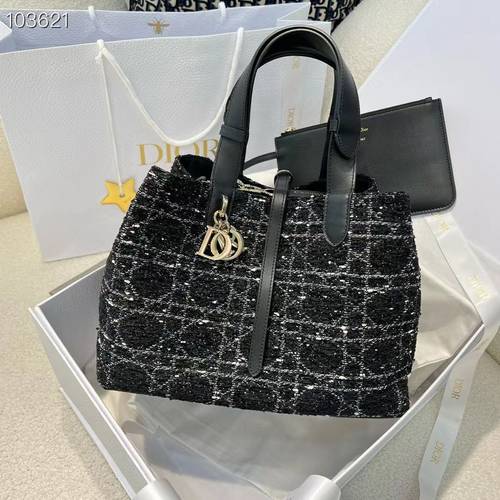 Medium Dior Toujours Bag Light Ivory