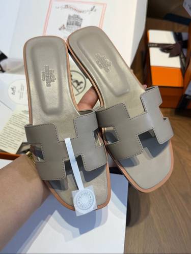 Oasis sandal gray