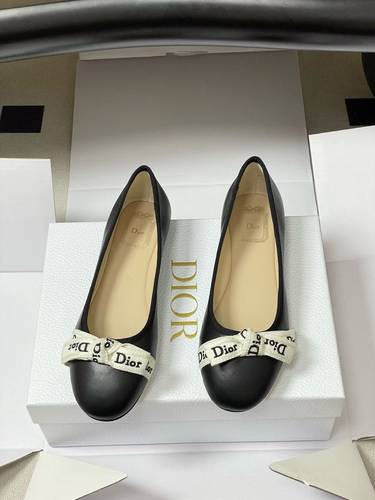 Dior ballerina