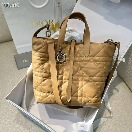 Dior Toujours size L Light gold