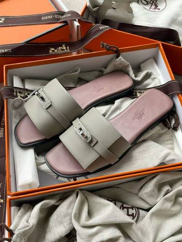 Hermes slippers 