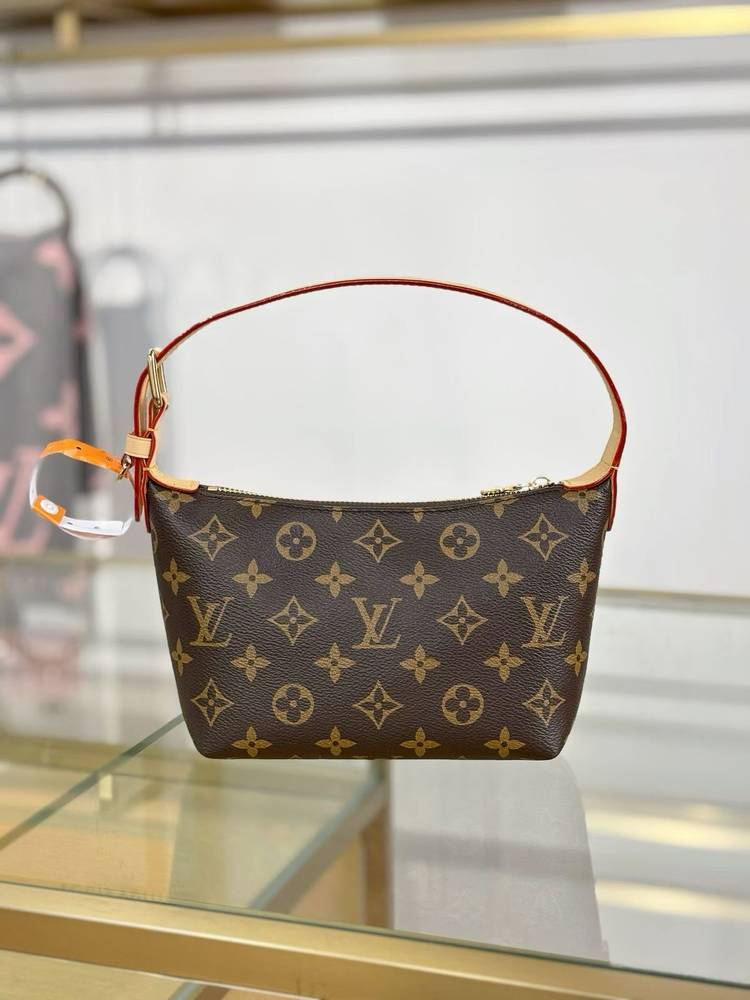 Louis Vuitton Pochette Hills bag