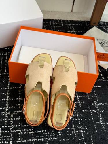 Maya Sandel Beige