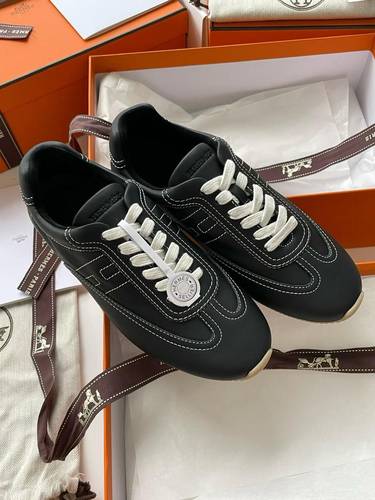 Master sneaker black