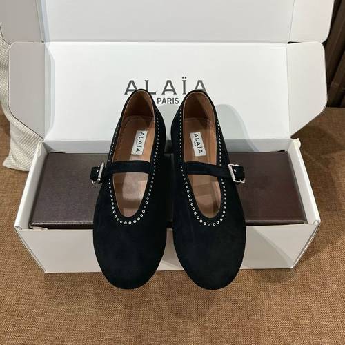 ALAIA Flat