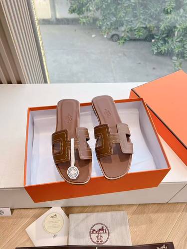 Hermes slippers 
