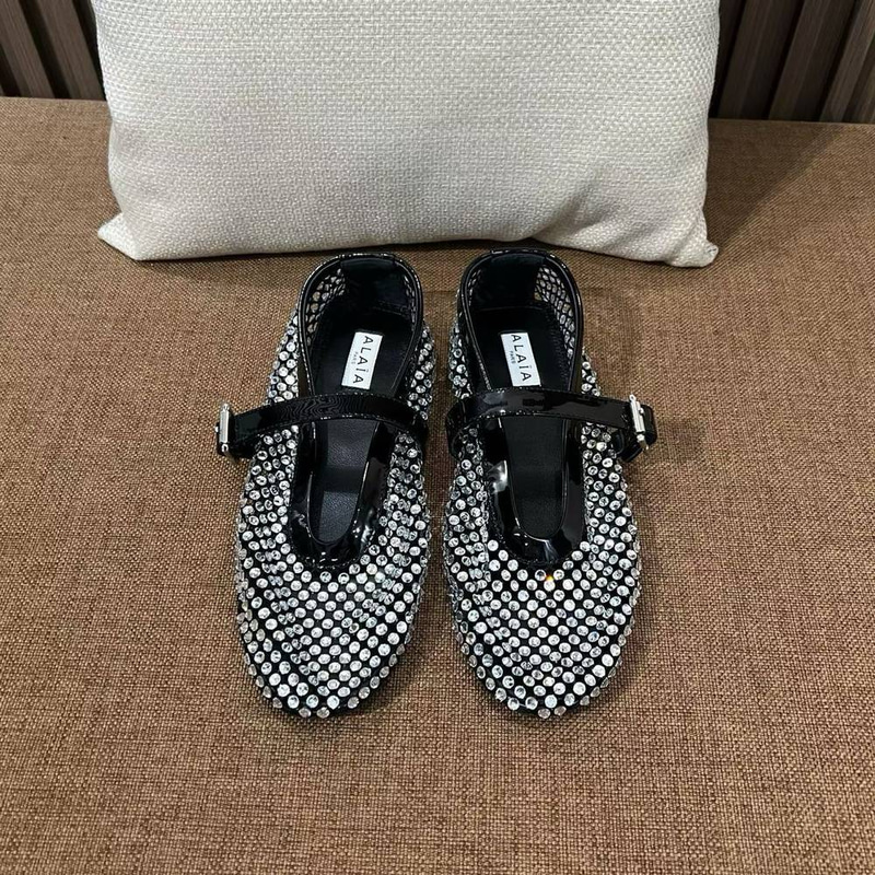 ALAIA Flat