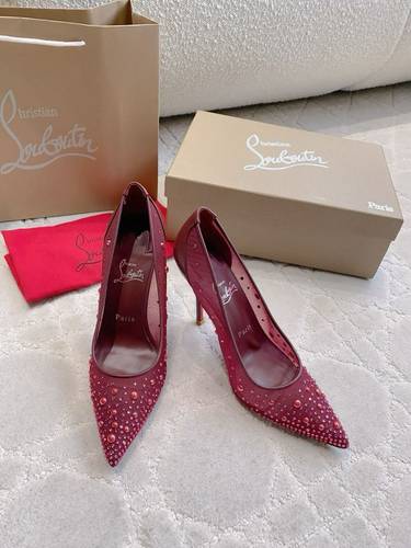 Louboutin heels Burgundy 
