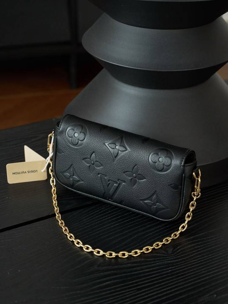 Louis Vuitton Wallet on Chain Ivy