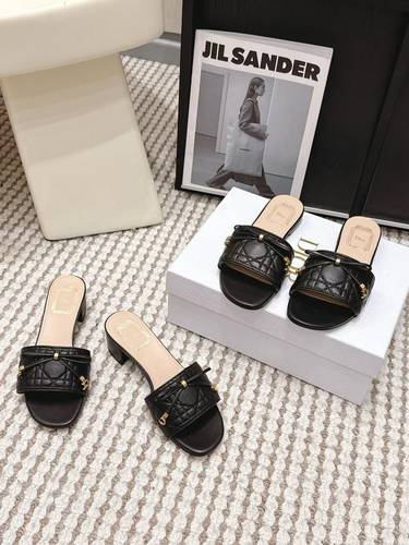 Dior slippers
