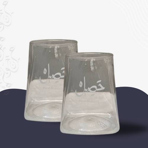 أكواب بلاستيكية
