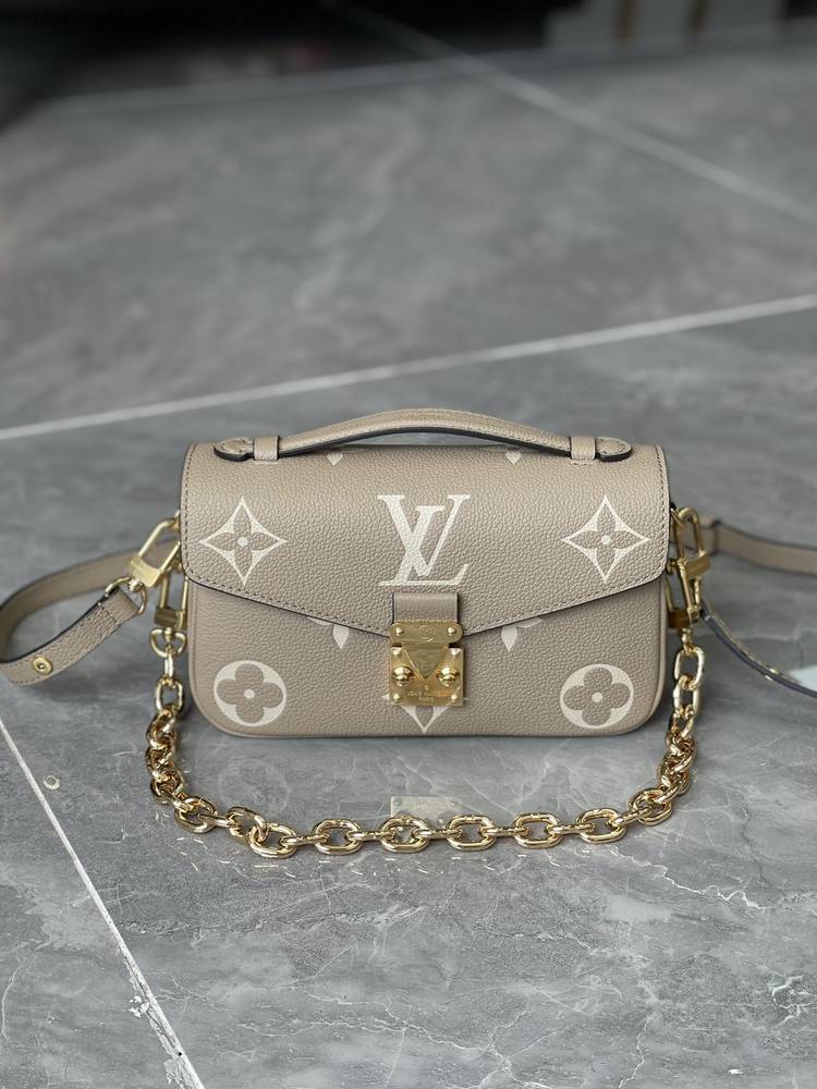 لوي فيتون Pochette Métis East West مقاس21cm