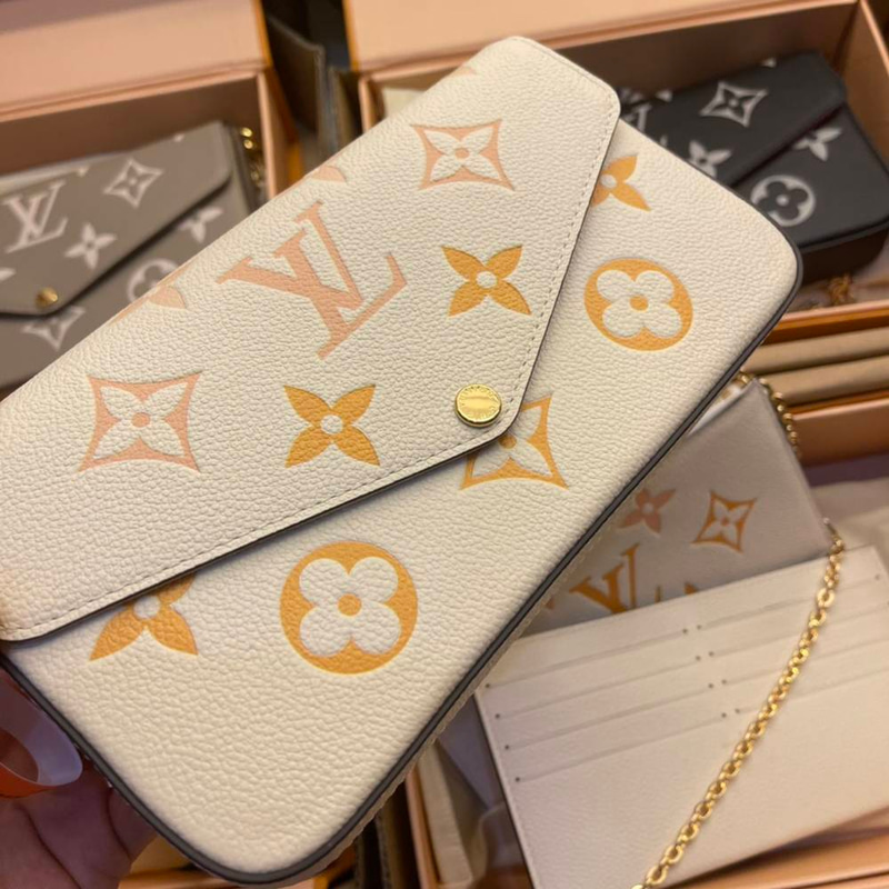 لوي فيتون POCHETTE FÉLICIE مقاس21cm