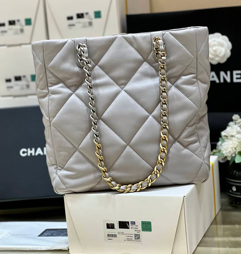 شانيل شوبنق مقاس 37cm