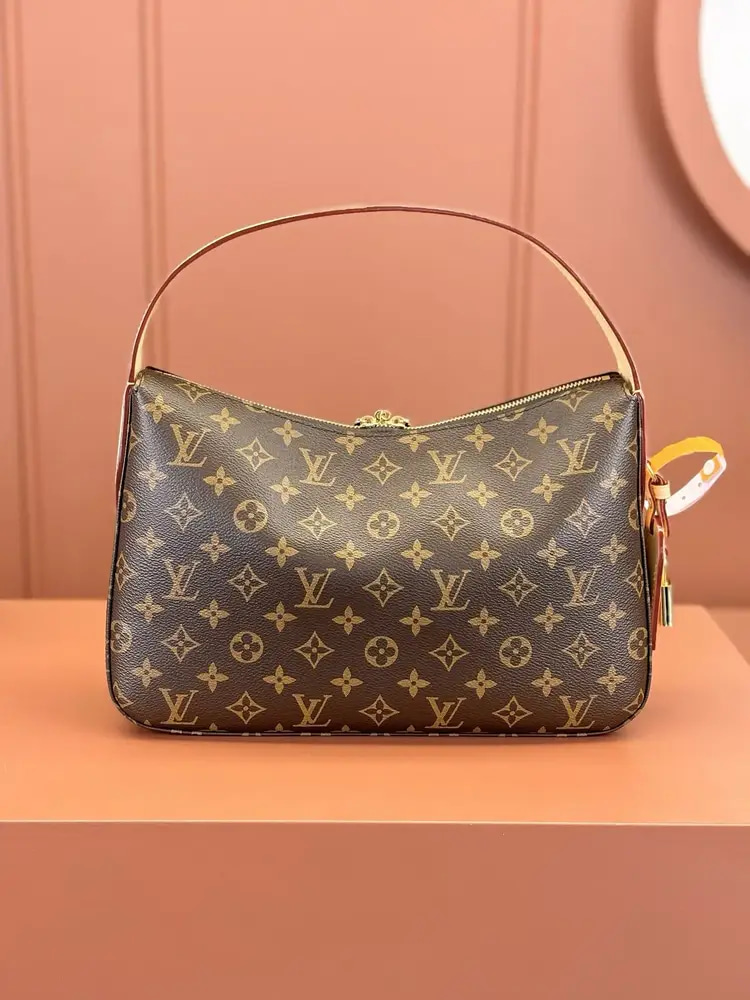 لوي فيتون سلوشي مقاس 29cm