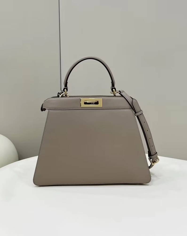  فندي بيكابوو 8596L مقاس 33.5cm