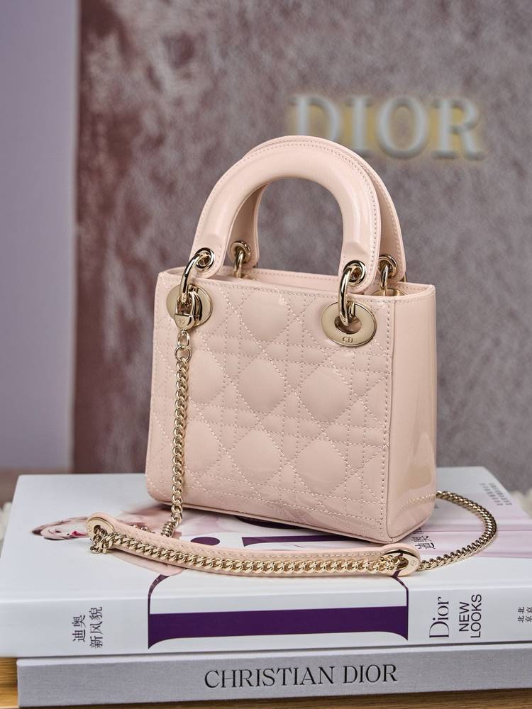 Lady Dior Mini Size 17cm