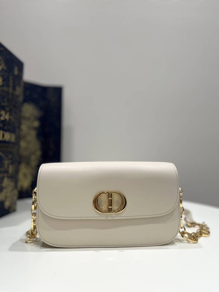 ديور مونتين مقاس 22.5cm