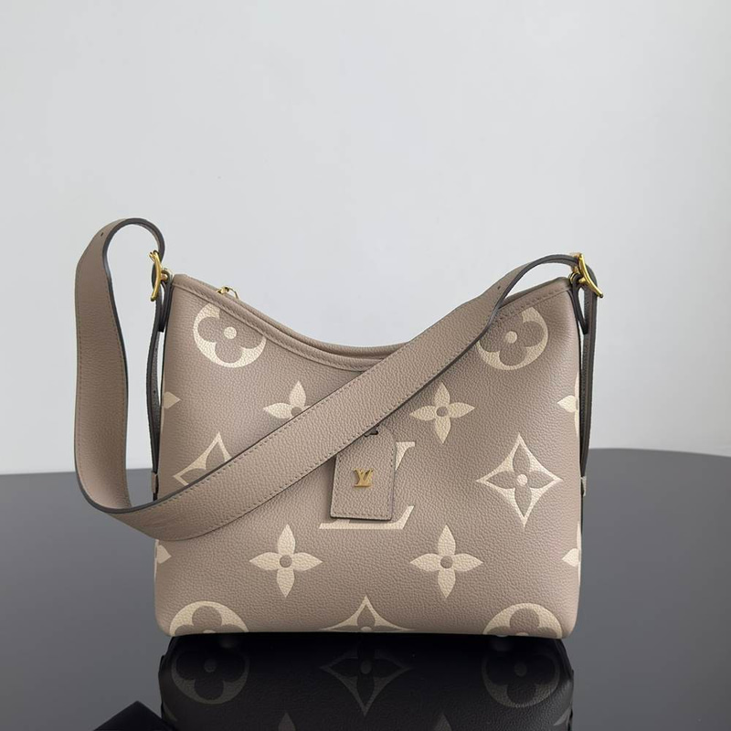 لوي فيتون  CarryAll PM مقاس 29.5cm