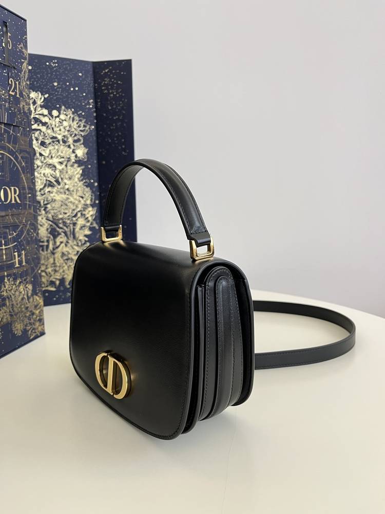 Dior Montaigne 30 size 19cm