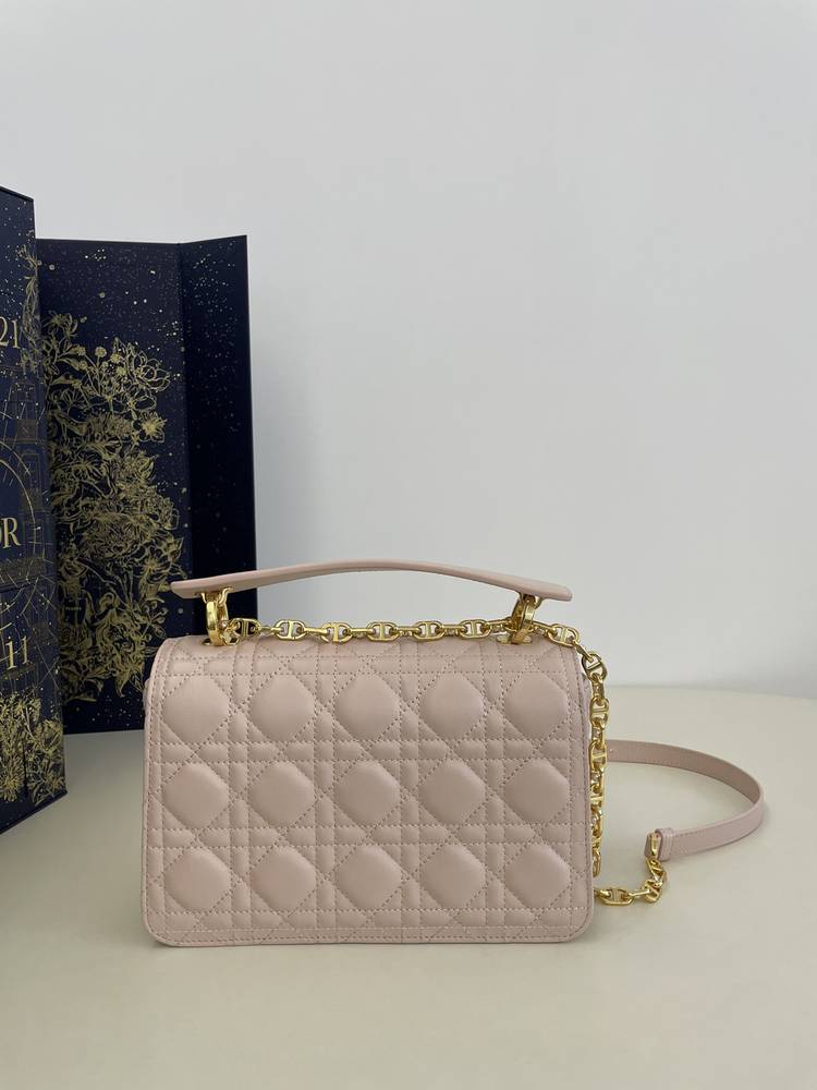 Dior Jolie size 22cm