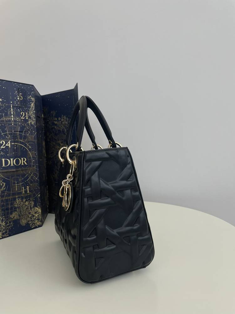 ديور دي جوي مقاس 24cm