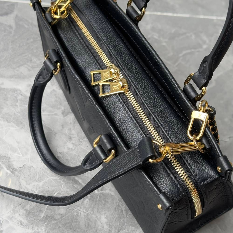لوي فيتون ONTHEGO EAST WEST مقاس 25cm