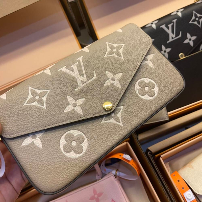 لوي فيتون POCHETTE FÉLICIE مقاس21cm