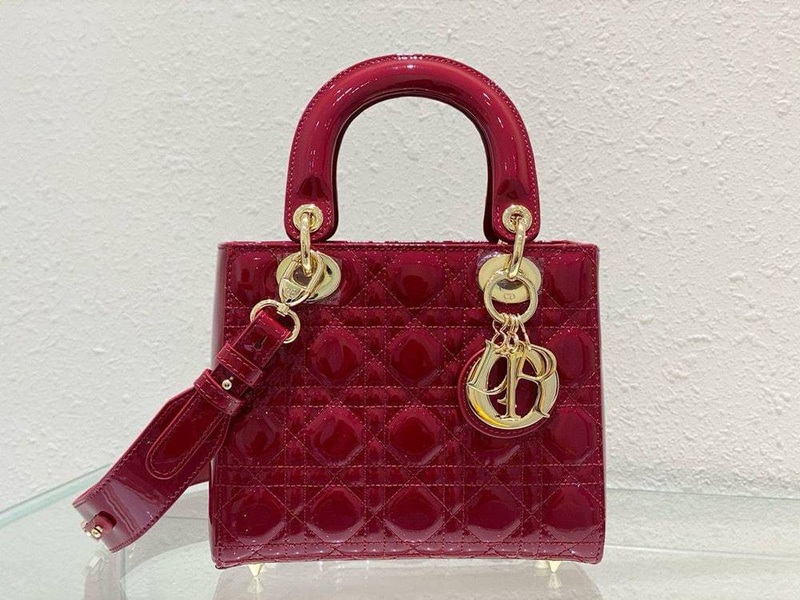 Lady Dior size 20cm