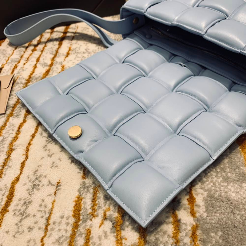 بوتيغا padded Cassette مقاس 26cm